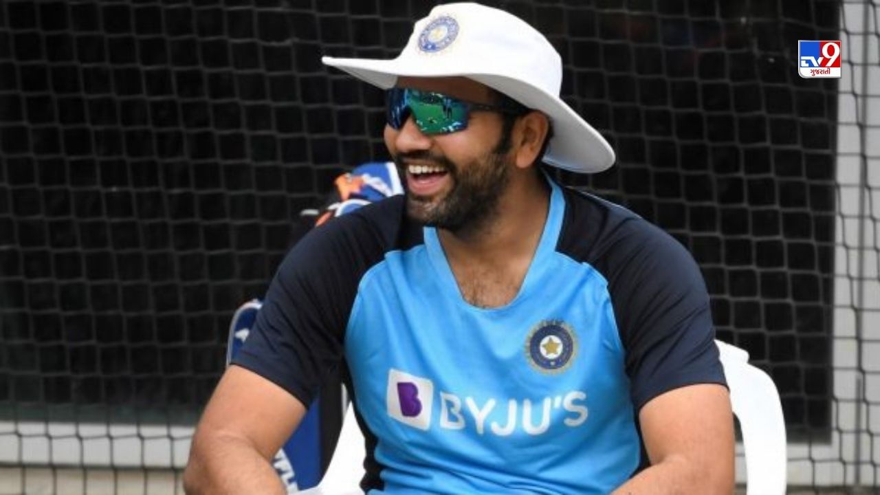 રોહિત શર્માએ આ પદ સુધી પહોંચવા માટે ઘણો સંઘર્ષ કર્યો છે. ઓઝાએ જણાવ્યું હતુ કે કેવી રીતે રોહિત ક્રિકેટ કિટ ખરીદવા માટે દૂધના પેકેટ પણ વેચ્યા હતા. ઓઝાએ જણાવ્યું કે તે રોહિતને પહેલીવાર અંડર-15 નેશનલ કેમ્પમાં મળ્યો હતો. એક ઈન્ટરવ્યુમાં ઓઝાએ એ પણ ખુલાસો કર્યો હતો કે મુંબઈનો રહેવાસી રોહિત પોતાના જૂના દિવસો વિશે વાત કરતા ઈમોશનલ થઈ ગયો હતો.