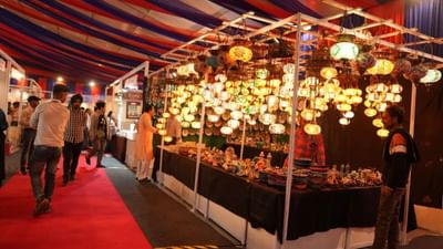 Video: TV9 Festival of Indiaનો આજે અંતિમ દિવસ, દેશ વિદેશના સ્ટોલ્સમાં અલગ અલગ વેરાયટીનો મળી રહ્યો છે સામાન Video: TV9 Festival of Indiaનો આજે અંતિમ દિવસ, દેશ વિદેશના સ્ટોલ્સમાં અલગ અલગ વેરાયટીનો મળી રહ્યો છે સામાન