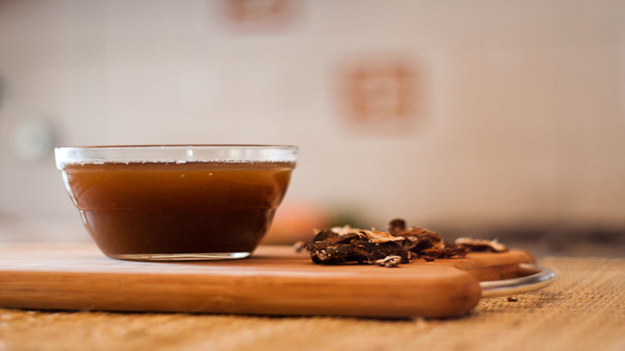 આમલીનું સેવન કરવાથી વજન પણ સરળતાથી ઘટે છે. જો કોઈ વ્યક્તિ વજન ઘટાડવા માંગે છે તો તેણે આમલીનું સેવન કરવું જોઈએ.