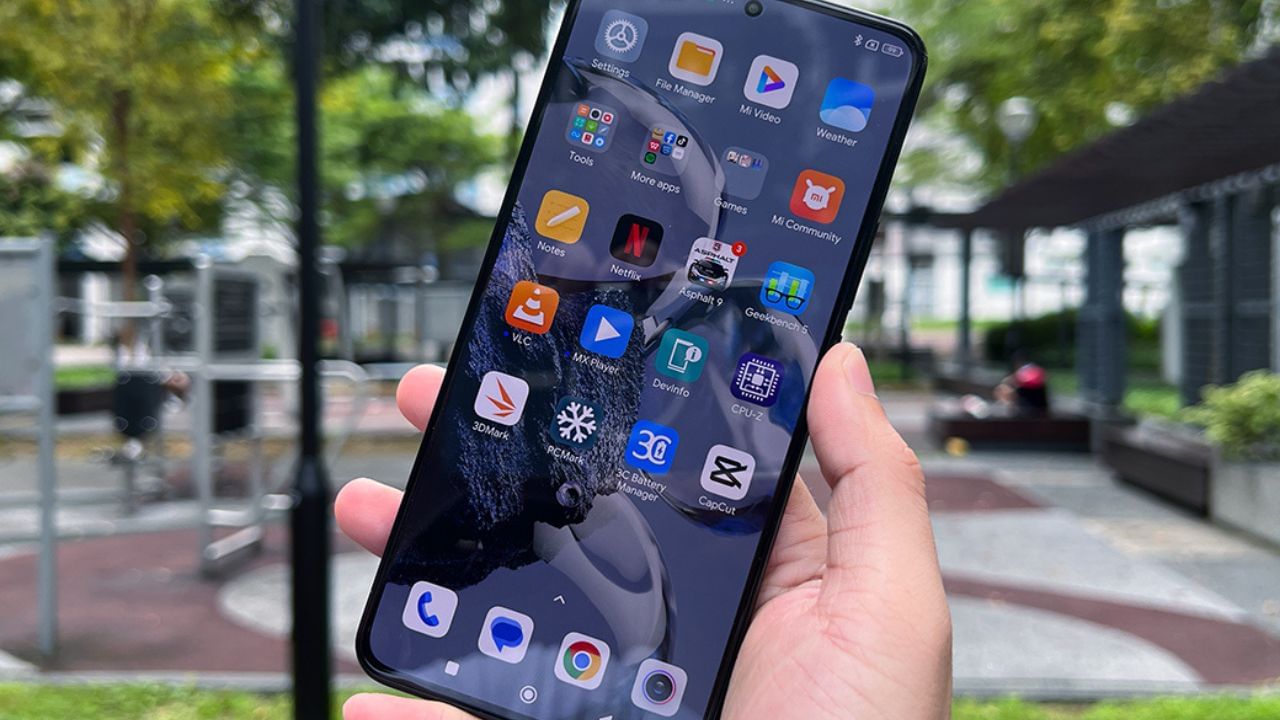 જો તમે સ્માર્ટફોનને લેટેસ્ટ ઓપરેટિંગ સિસ્ટમ પર અપડેટ કરી શકતા નથી તો નવો ફોન ખરીદવો વધુ સારું રહેશે. આ સૂચવે છે કે તમારો ફોન નવીનતમ અપડેટને સપોર્ટ કરી શકતો નથી.