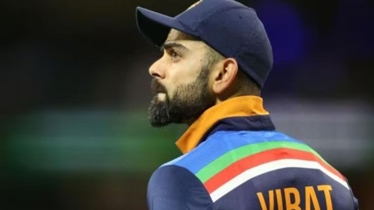 મીડિયા રિપોર્ટ અનુસાર, વિરાટ કોહલી વ્યક્તિગત કારણસર ગુવાહાટીથી મુંબઈ પરત ફર્યો હતો. તેણે ટીમ મેનેજમેન્ટ પાસેથી રજાની વિનંતી કરી હતી. 