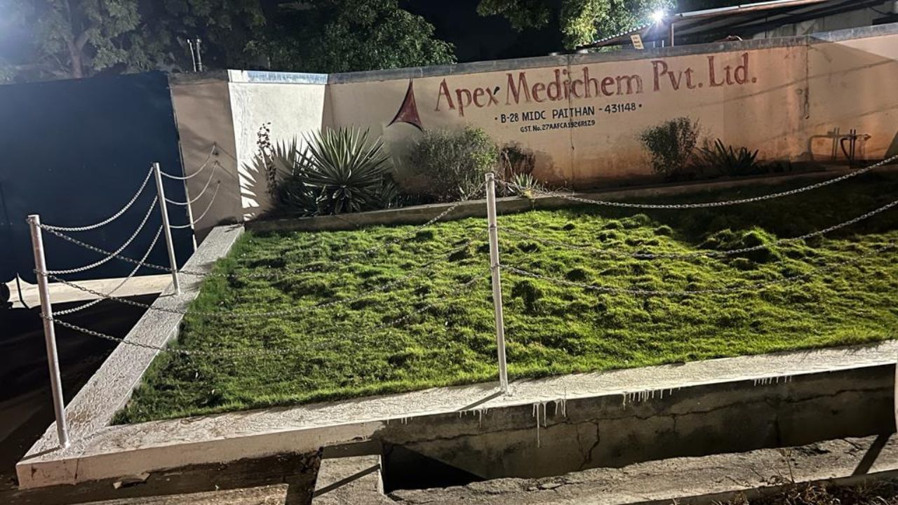 ક્રાઈમ બ્રાંચના ડીસીપી ચૈતન્ય મંડલિક કહેવું છે કે આરોપીઓ દ્વારા ડ્રગ્સ તૈયાર કરીને ભારતમાં રાજસ્થાન, મધ્યપ્રદેશ, ગુજરાત, ગોવા, મહારાષ્ટ્ર અને દિલ્હી સહિતના અનેક રાજ્યોમાં મોકલવામાં આવતુ હતું. જેથી હાલ આ મામલે ડીઆઈઆઈએ આરોપીની વધુ તપાસ હાથ ધરી છે.