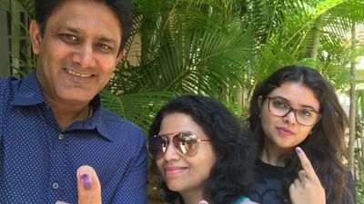 કુંબલેની મોટી દીકરીનો જન્મ વર્ષ 1994માં થયો હતો અને તે હવે 27 વર્ષની છે. અરુણી નામનો અર્થ થાય છે કોઈ પણ વસ્તુની શરૂઆત કરવી કે વિકાસ કરવો અને સવારે પ્રકાશ ઉગાડવો.