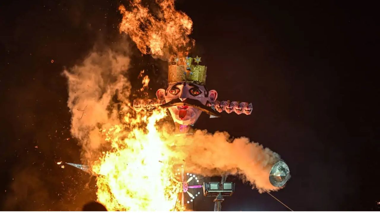 રાવણની એક ઈચ્છા હતી કે તે લોહીના લાલ રંગને સફેદ કરે. તેમનું માનવું હતું કે જો લોહી સફેદ થઈ જશે તો કોઈ લોહી જોઈ શકશે નહીં.