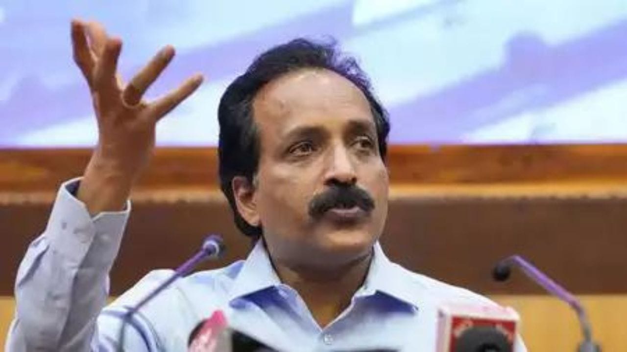 કેરળ રાજ્યાના કોચી શહેરમાં  2 દિવસીય આંતરરાષ્ટ્રીય સાયબર કોન્ફરન્સમાં સોમનાથે જણાવ્યુ કે રોકેટ ટેક્નોલોજીમાં સાયબર હુમલાની શક્યતા ઘણી વધારે છે. 