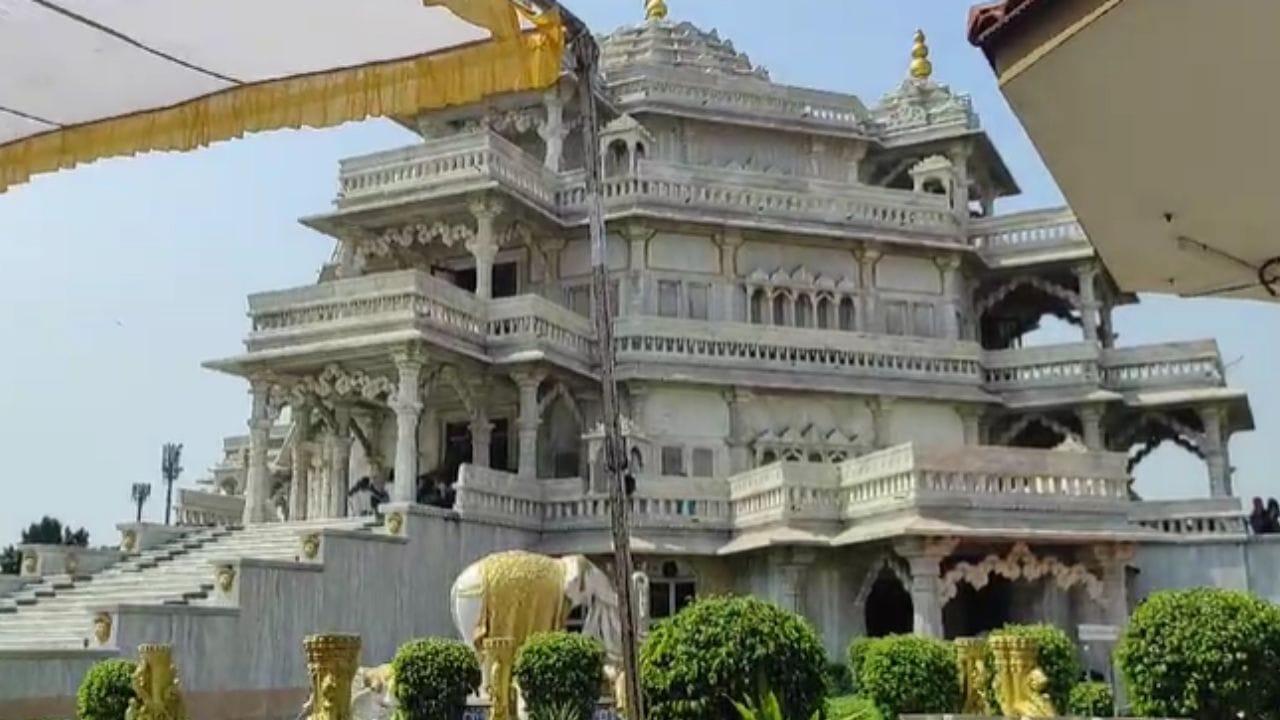 વિશ્વભરમાં સ્મૃતિ મંદિર શાંતિનું કેન્દ્ર છે. જેના પ્રાંગણમાં પગ મૂકતાની સાથે જ અંતરમાં શાંતિનો શેરડો પાડે છે. સ્મૃતિ મંદિર એવું ગુરુભક્તિનું એક અલૌકિક નજરાણું છે. 