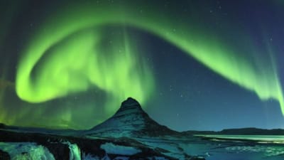 અહીં તમને નોર્થન લાઈટ્સનો અદ્દભુત નજારો જોવા મળશે. ફોટોગ્રાફીના શોખીન લોકો આ સ્થળની મુલાકાત કરી શકે છે.