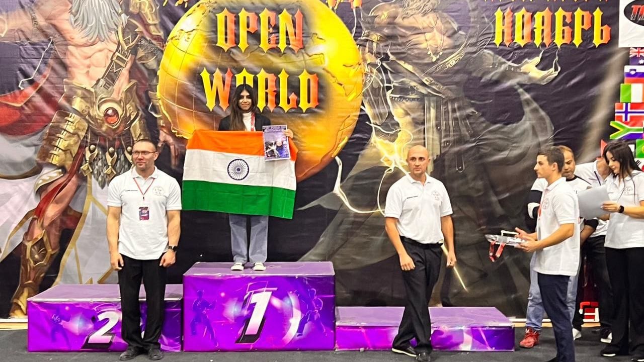 કિર્ગિસ્તાનની રાજધાની  બિશ્કેક શહેર ખાતે યોજાયેલ ઓપન વર્લ્ડ કપમાં પાવર લિફ્ટિંગમાં અમદાવાદ શહેરની પ્રિશા મૌલિક ઠક્કરે વર્લ્ડ રેકોર્ડ બનાવ્યો છે. 