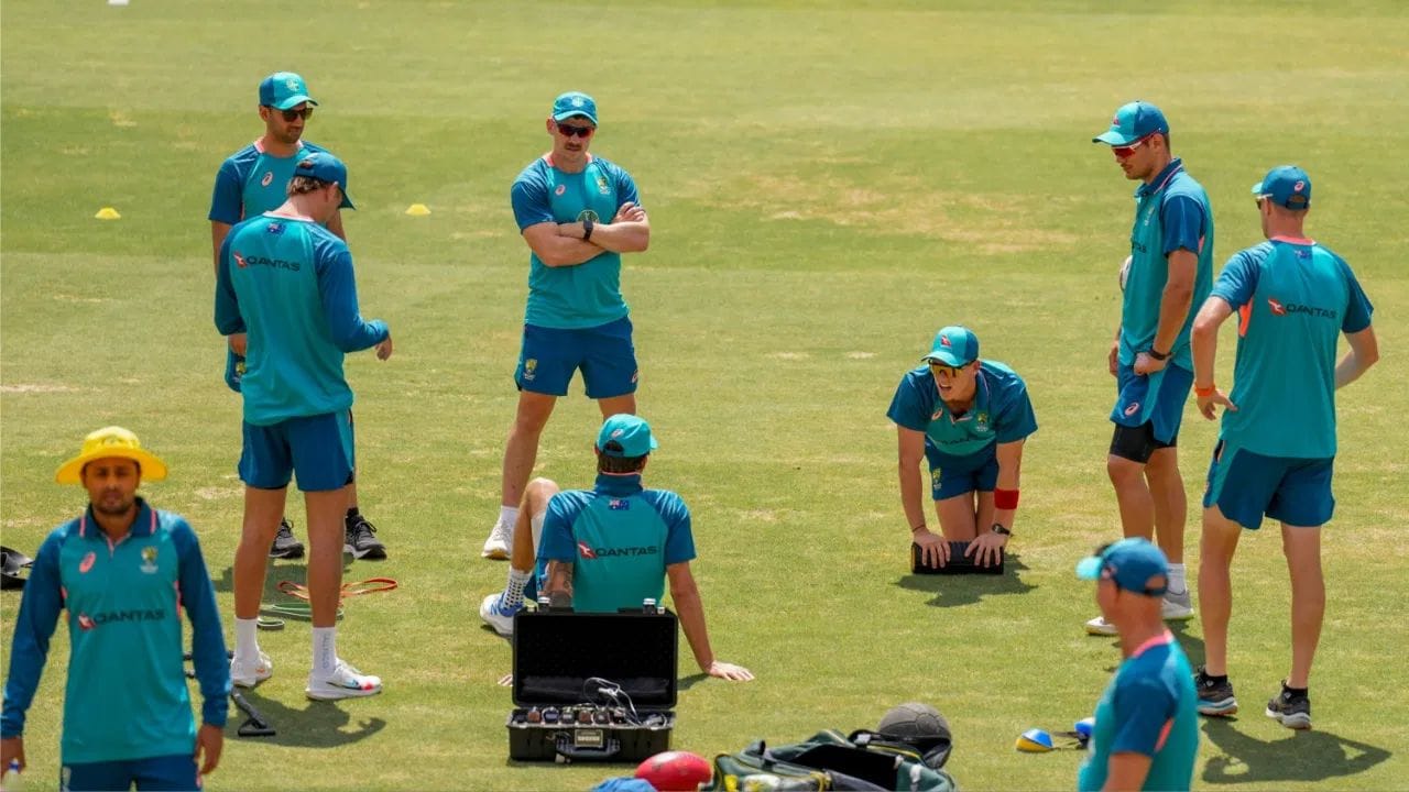 તમને જણાવી દઈએ કે આ સિરીઝમાંથી જે 6 ખેલાડીઓને આરામ આપવામાં આવ્યો છે, તે તમામ 2023ના વર્લ્ડ કપમાં ઓસ્ટ્રેલિયાની ટીમનો ભાગ હતા અને સતત ક્રિકેટ રમી રહ્યા હતા. તેમને ટી20 સિરીઝમાંથી બ્રેક આપવાનું એક કારણ આવનારી ટેસ્ટ સિરીઝ અને અન્ય ટૂર્નામેન્ટ છે.