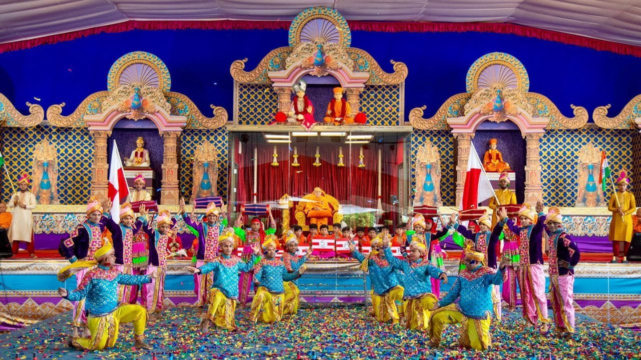 બી.એ.પી.એસ સંસ્થા દ્વારા વિશ્વ સ્તરે સામાજિક સેવાઓ પૈકી આરોગ્ય ક્ષેત્રે નુતન આયામ અંતર્ગત સતત 20 વર્ષથી આરોગ્ય સેવામા કાર્યરત વડોદરાના અટલાદરા ખાતેની સંસ્થાની 'શાસ્ત્રીજી મહારાજ હોસ્પિટલ'માં કેથલેબ સુવિધા શરૂ કરવા અંગે જાહેરાત કરી હતી.