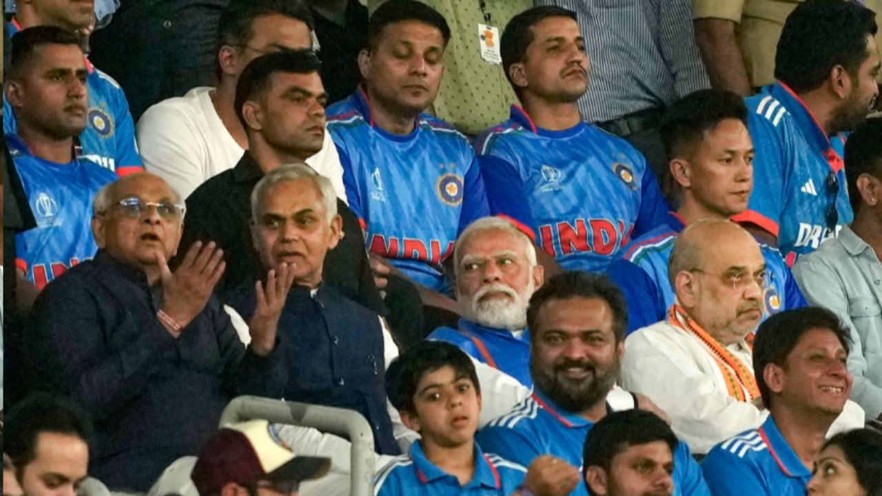 ભારતની હાર બાદ ક્રિકેટ ચાહકોની સાથે ગુજરાતના સીએમ ભૂપેન્દ્ર પટેલ પણ આશ્વર્યચકિત થયા હતા. (All Photo Credit - PTI)