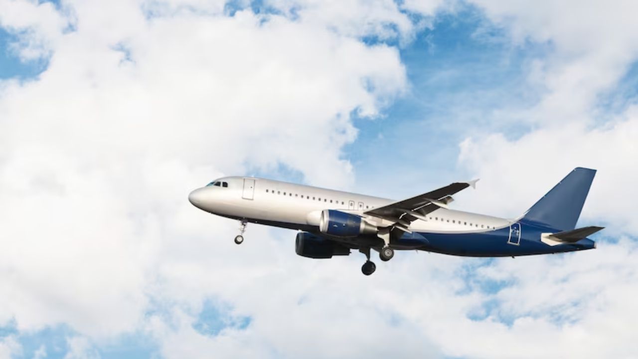 આ ફ્લાઇટ સ્કોટલેન્ડના ઓર્કની દ્વીપસમૂહમાં આવેલા બે ટાપુઓ વેસ્ટ્રે અને પાપા વેસ્ટ્રે વચ્ચેનું 2.7 કિલોમીટરનું અંતર લગભગ 80 સેકન્ડમાં કવર કરે છે.