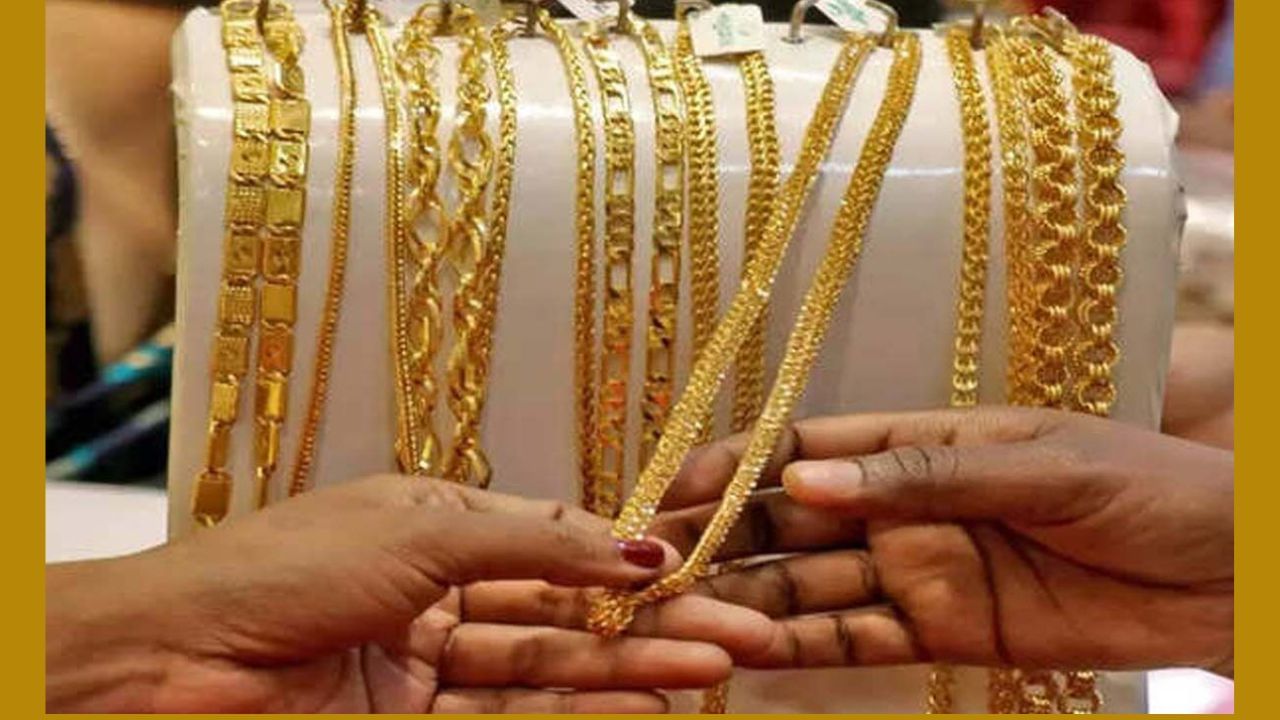 Gold worth 27000 crore sold across the country, 400 tonnes of silver sold so far (File)