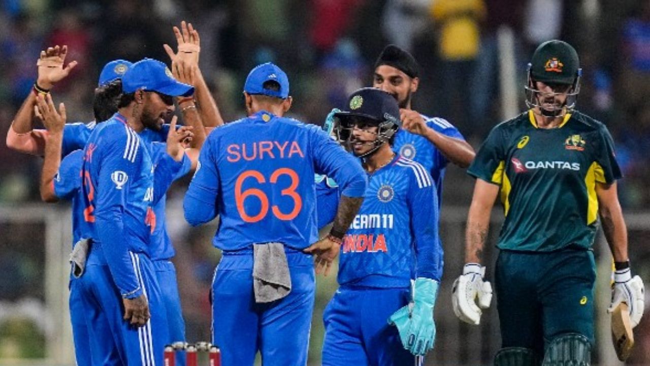 સંભાવના એવી છે કે સૂર્યકુમાર યાદવ આ મેચમાં ફેરફાર કરી શકે છે. આ મેચ ગુવાહાટીના બરસાપારા ક્રિકેટ સ્ટેડિયમમાં રમાશે. આવી સ્થિતિમાં સૂર્યકુમાર પોતાની ટીમમાં વધારાના બોલરનો સમાવેશ કરી શકે છે. 