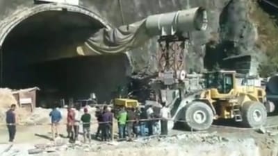 ઉત્તરાખંડમાં નિર્માણાધીન ટનલમાં ભૂસ્ખલન, 40 મજૂરો ફસાયા, બચાવ માટે SDRFની ટીમ પહોંચી