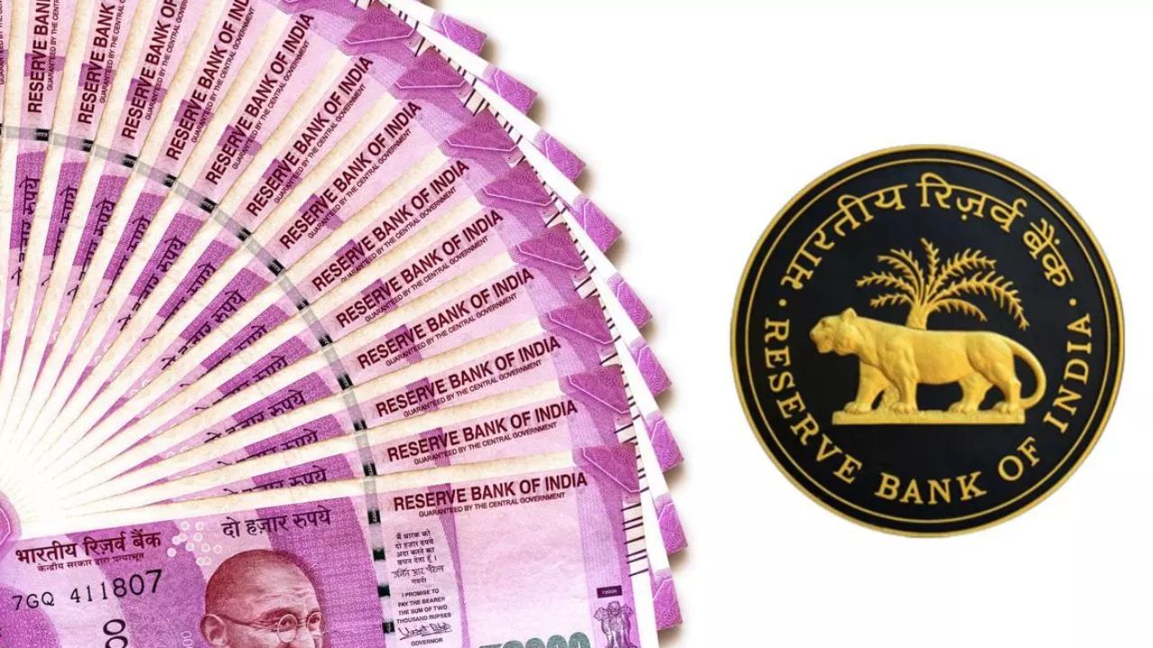 લોન લીધા બાદ ઘણા લોકોને લોન ચૂકવવામાં મુશ્કેલી પડે છે. આવા લોકોને રાહત આપવા માટે આરબીઆઈ દ્વારા માર્ગદર્શિકા બનાવાઈ છે. જે લોન ડિફોલ્ટર્સ માટે આ મોટી રાહત છે, કારણ કે તેનાથી લોનની ચુકવણી માટે વધુ સમય મળે છે.