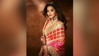 મોનાલિસા સોશિયલ મીડિયા સેન્સેશન છે અને ભોજપુરી ઈન્ડસ્ટ્રીની લોકપ્રિય એક્ટ્રેસમાંથી એક છે. (Image: Social Media)