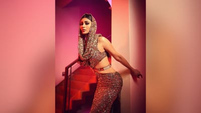 હાલમાં એક્ટ્રેસે તેના કેટલાક ફોટા શેર કર્યા છે જેમાં તે શિમરી ડ્રેસ પહેરેલી જોવા મળી રહી છે. (Image: Instagram)