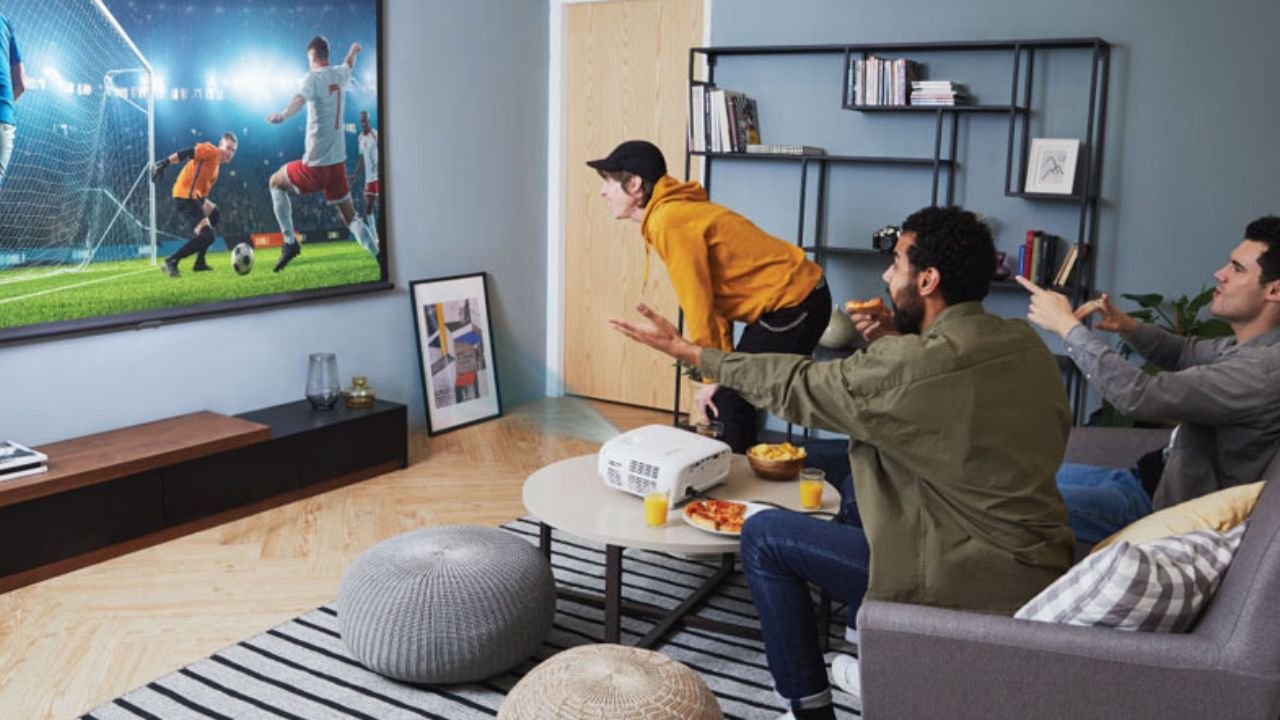 તમારામાંથી ઘણા લોકો વિચારે છે કે જેવી રીતે બાકી ઓટીટી પ્લેટફોર્મ- એમેઝોન પ્રાઈમ, જિયો સિનેમા અને ડિઝની હોટસ્ટારની જેમ નેટફ્લિક્સ પર પણ 1 મહિનાના ફ્રી ટ્રાયલનો ફાયદો ઉઠાવી શકાય છે.