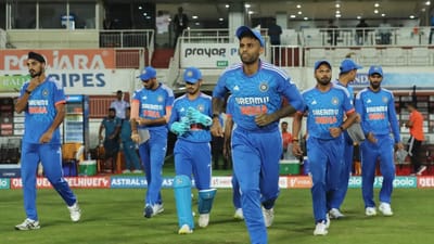 ભારત અને ઓસ્ટ્રેલિયા વચ્ચે રમાઈ રહેલી સિરીઝમાં સતત બીજી મેચમાં ટીમ ઈન્ડિયાએ જીત મેળવી છે. ભારતીય ટીમ હવે સિરીઝમાં 2-0 થી આગળ થઈ ચુકી છે. બંને મેચમાં જીત સાથે જ ભારતીય ટીમ T20 ફોર્મેટમાં જીત મેળવવાની યાદીમાં હવે એક રેકોર્ડની બરાબરી પર પહોંચી છે. હવે પાકિસ્તાનને પાછળ છોડવા માટે બસ એક જ જીતની જરુર છે.