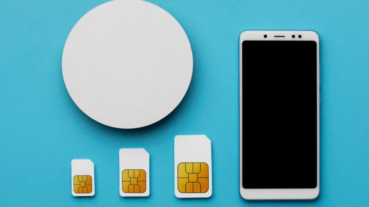 પર્સનલ ડેટા કલેક્શન : જે ગ્રાહકો તેમના હાલના નંબરો માટે સિમ કાર્ડ ખરીદે છે તેમને તેમનો આધાર અને વ્યક્તિગત ડેટા એકત્રિત કરવાની જરૂર પડશે.