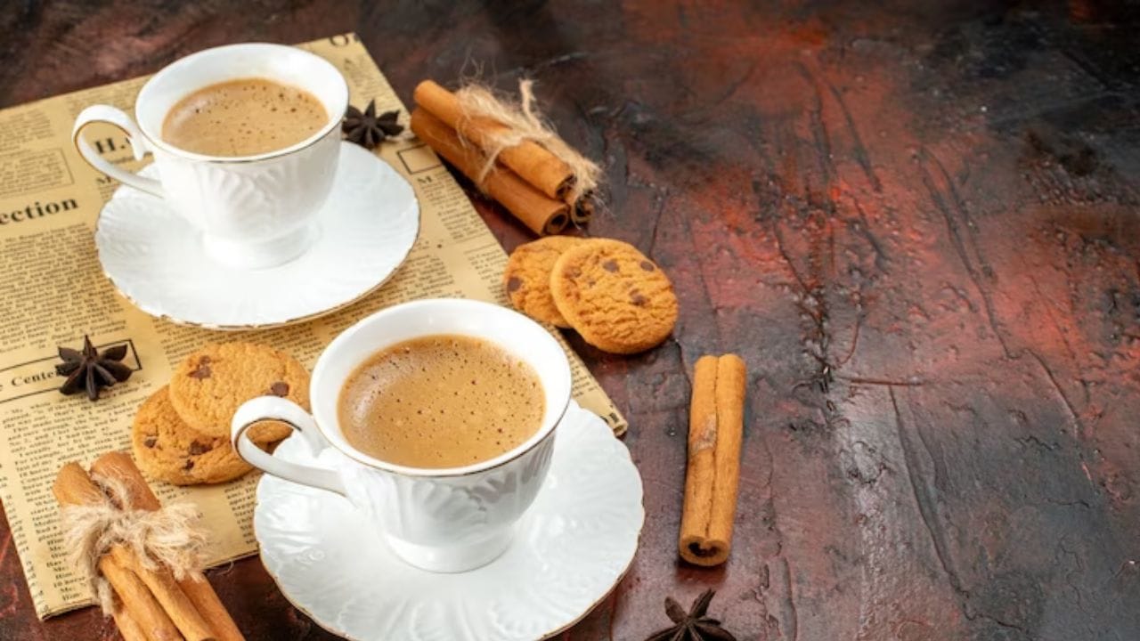 ચા પીવા બાબતે આયર્લેન્ડ બીજા સ્થાને છે. અહીં માથાદીઠ ચાનો વાર્ષિક વપરાશ 2.19 કિગ્રા છે. તો યુકે ત્રીજા સ્થાને છે, પાકિસ્તાનના લોકો પણ વાર્ષિક 1.50 કિગ્રા ચા પીવે છે. 