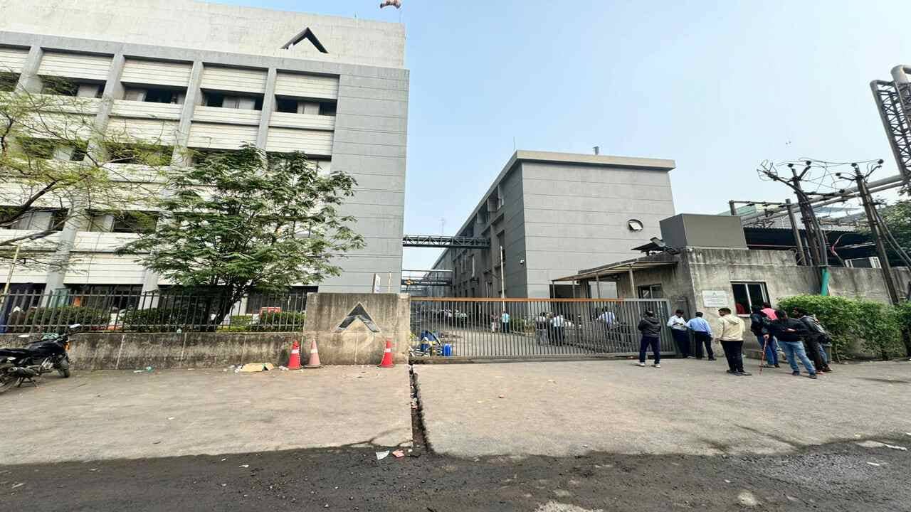 સુરત વીડિયો : એથર ઇન્ડસ્ટ્રીઝ દુર્ઘટનાના મૃતકોની 9 દિવસ બાદ ઓળખ થઈ, DNA રિપોર્ટ બાદ મૃતદેહ પરિવારને સોંપાયા