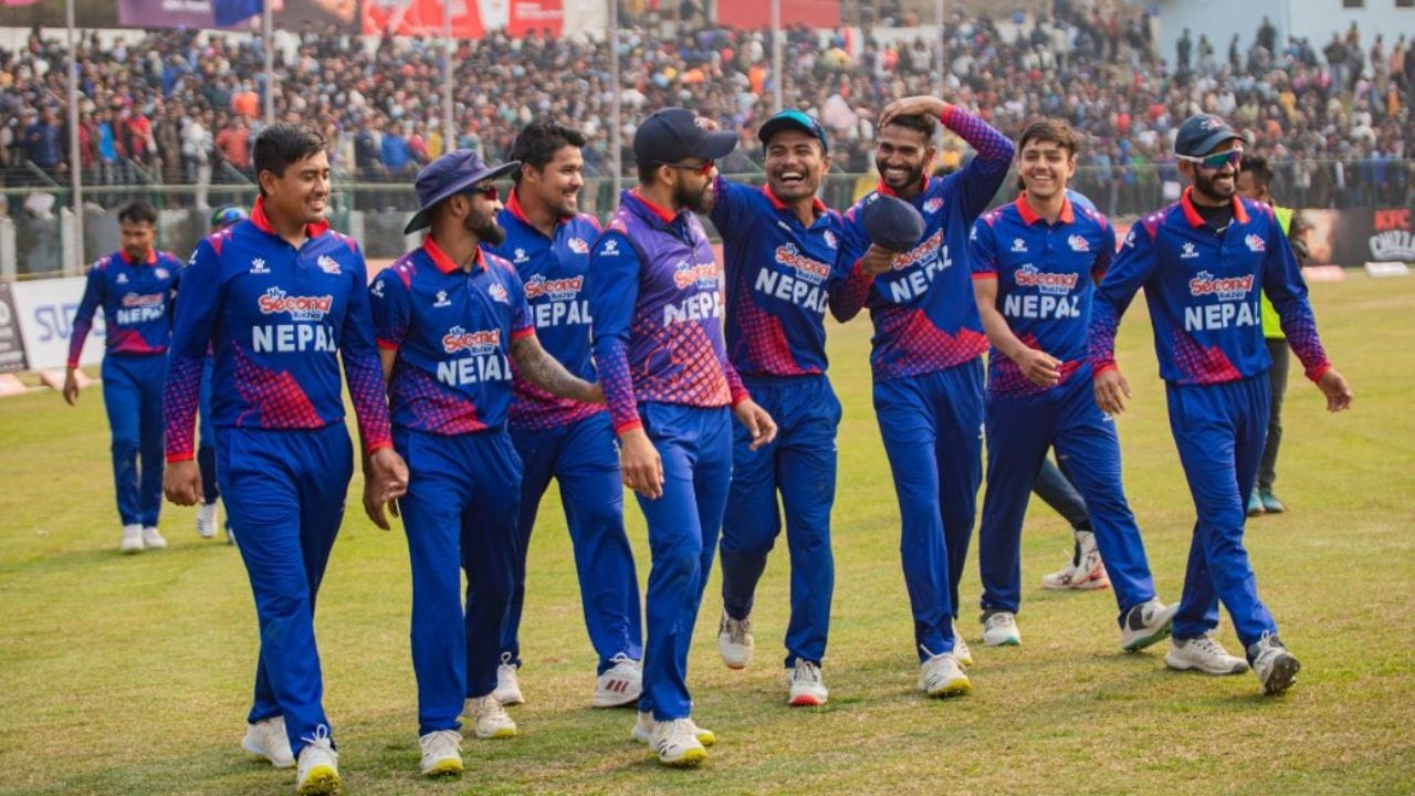 કોઈપણ ટીમના સૌથી વધુ રનના રેકોર્ડની વાત કરીએ તો, આ રેકોર્ડ નેપાળની ટીમના નામે છે. નેપાળે 2023માં મંગોલિયા સામે 314 રન બનાવ્યા હતા.