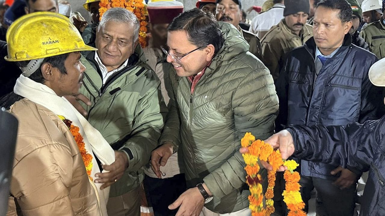 સુરંગમાં ફસાયેલા મજૂરોના જીવન-મરણ વચ્ચે 70 મીટરની દીવાલ હતી.વાસ્તવમાં સિલ્ક્યારા ટનલની અંદર 200 મીટર સુધી ટનલ ધસી પડી હતી, આ ભાગ કાચો હતો, 12 નવેમ્બરે જ્યારે મજૂરો ફસાયા હતા, ત્યારે 60 મીટર ટનલનો એક ભાગ તૂટી પડ્યો હતો. જ્યારે રાહત ટીમ સક્રિય થઈ અને કાટમાળ હટાવવાનું શરૂ કર્યું ત્યારે સુરંગનો 10 મીટર વધુ ઊંડી ઉતરી ગઈ. રાહત ટીમ અને કામદારો વચ્ચે કુલ અંતર 70 મીટર હતું. પહેલા તો રાહત ટીમને શું કરવું તે સમજાતું નહોતું, પછી મજૂરોને પાઇપમાંથી છોડાવવાની તૈયારીઓ કરવામાં આવી, પરંતુ મજૂરો સુધી કેવી રીતે પહોંચવું તે પડકાર હતો.