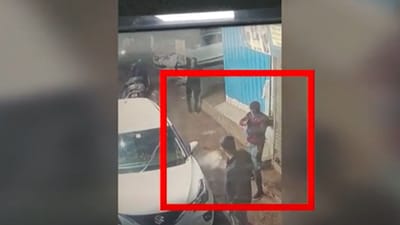 વાપીમાં તમંચાના નાળચે સોનાની લૂંટ, CCTVમાં કેદ થયેલા દ્રશ્યો કોઈ ફિલ્મી સ્ટંટથી ઓછા નથી