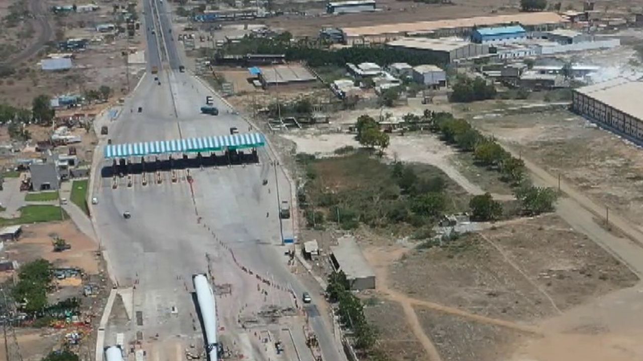 મોરબી: વઘાસિયા નજીક ઉભું કરાયું હતું નકલી ટોલનાકું, દોઢ વર્ષથી છે આ  ટોલનાકું - Gujarati News | A fake toll booth was running near Waghasia in  Morbi for one and a half