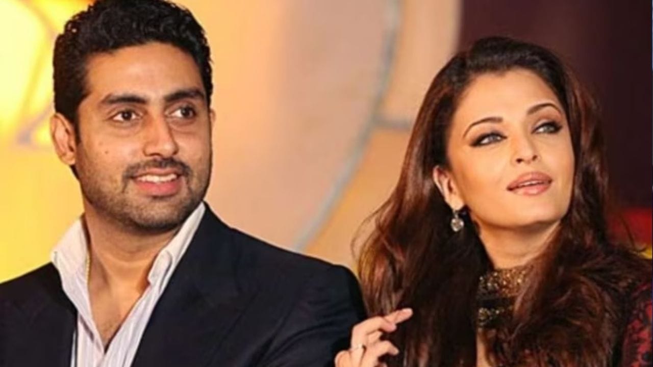 બન્ને એ એક સાથે 7 ફિલ્મો એકસાથે કરી છે. અમે ઘણી ફિલ્મોમાં સાથે કામ કર્યું હતું. તે સમયે યૂનિવર્સ જ અમને બંનેને સાથે લાવવા માંગતા હતા. વર્ષ 2007માં અભિષેક તેમની એક ફિલ્મના શૂટિંગ માટે ગયા હતા. તે સમયે પોતાની હોટલના રૂમની બાલ્કનીમાં બેસીને અભિષેકે ઐશ્વર્યા રાય સાથે લગ્ન કરવાનું વિચાર્યું હતું.