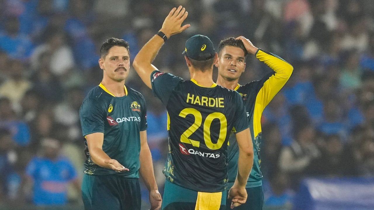 ભારતને સાઉથ આફ્રિકા વિરુદ્ધ 10 ડિસેમ્બરથી 20 સિરીઝ રમવાની છે. જેમાં અય્યર અને દિપકની ભૂમિકા મહત્વની હશે. અય્યરે વનડે વર્લ્ડકપમાં શાનદાર પ્રદર્શન કર્યું હતુ, સાઉથ આફ્રિકા જતા પહેલા અય્યરને ચિન્નાસ્વામી સ્ટેડિયમમાં મોટી ઈનિગ્સ રમવાનો પ્રયત્ન કરશે.અય્યરની જેમ ચહરે પણ ઈજાના કારણે લાંબા સમય સુધી બહાર રહ્યા બાદ પુનરાગમન કર્યું છે.  