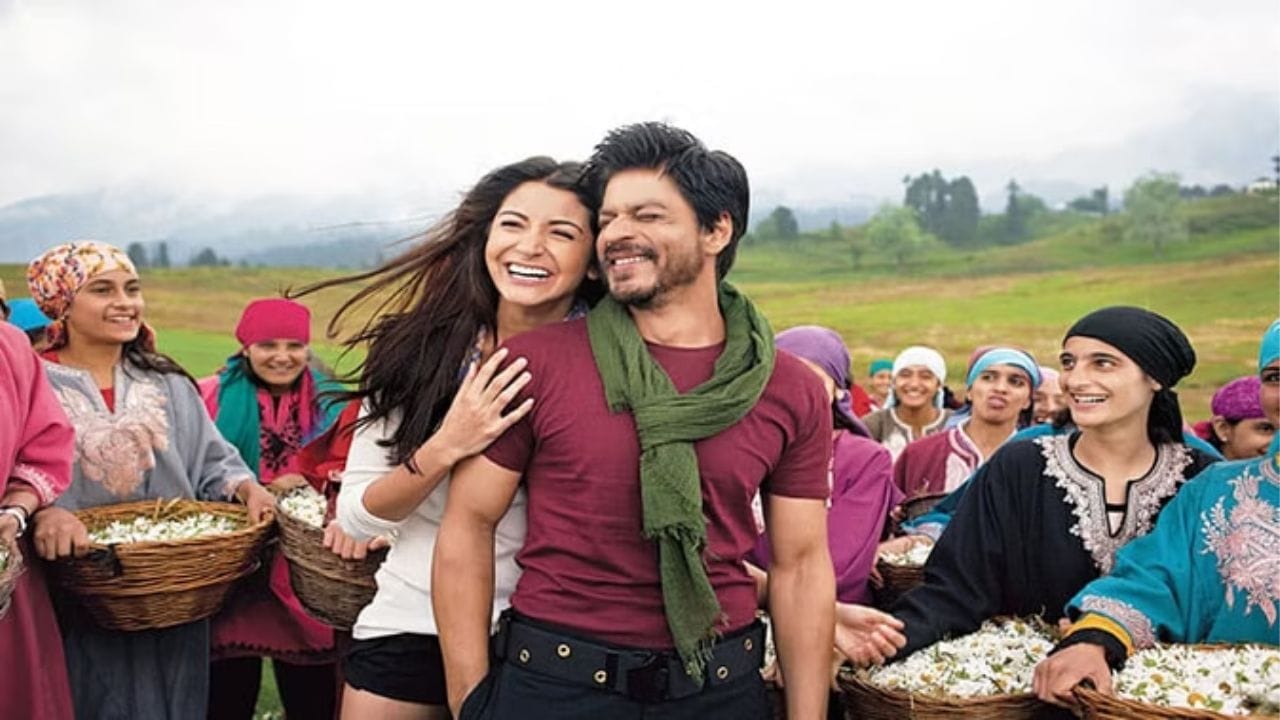 ખીણની સૌથી સુંદર જગ્યાઓમાંથી એક ગુલગરમ પર 'ફેન્ટમ', 'જબ તક હૈ જાન', 'હાઈવે', 'યે જવાની હૈ દીવાની', 'બોબી', 'આપ કી કસમ' જેવી ઘણી ફિલ્મોનું શૂટિંગ થયું છે. જો એમ કહેવામાં આવે તો ખોટું નહીં હોય કે શૂટિંગ માટે આ ફિલ્મ મેકર્સની ફેવરિટ જગ્યાઓમાંથી એક છે.