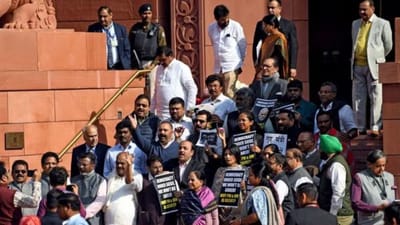 અત્યાર સુધીમાં સંસદના બંને ગૃહોમાંથી 141 સાંસદોને સ્પીકરે કર્યા સસ્પેન્ડ, જાણો શું કહે છે સંસદના નિયમો