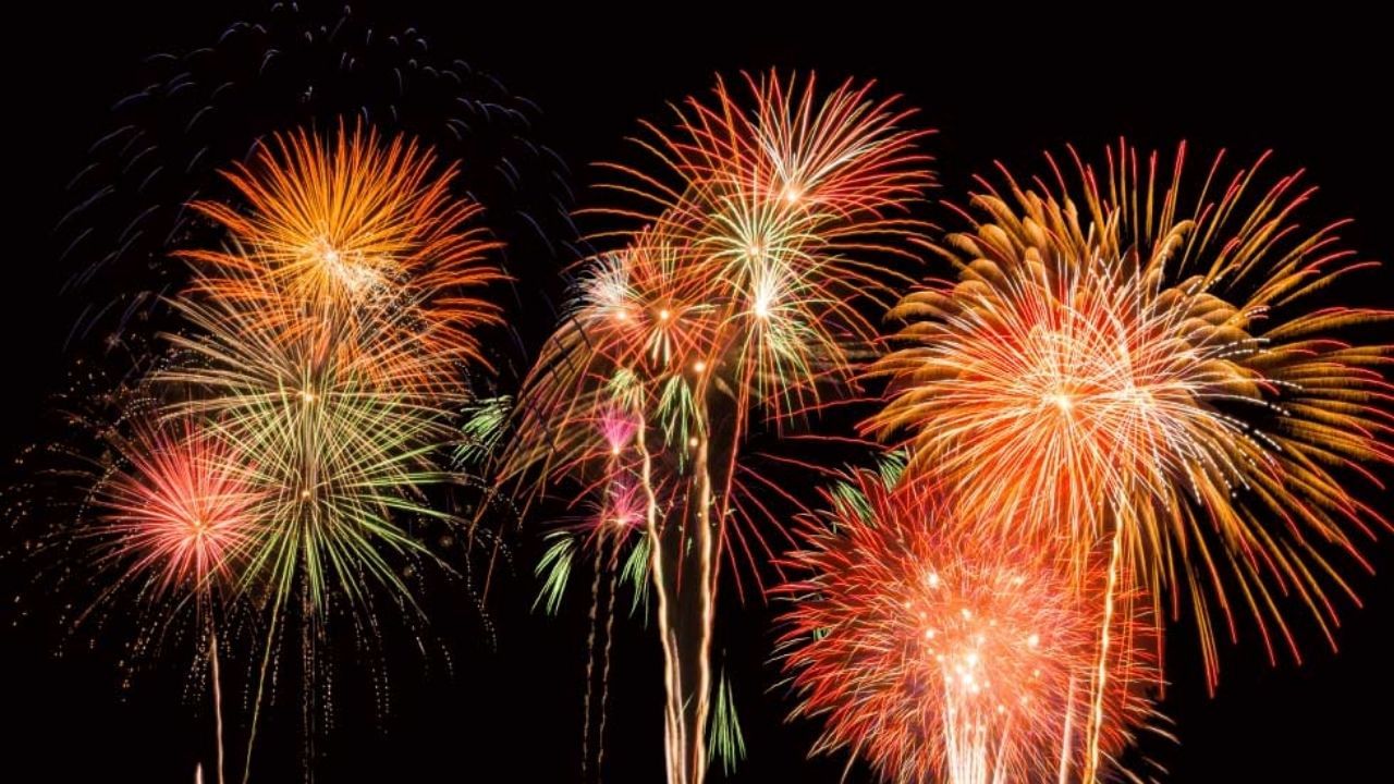 તમને જણાવી દઈએ કે 15મી સદી પહેલા સમગ્ર વિશ્વમાં જુલિયન કેલેન્ડરનું પાલન થતું હતું. ત્યારે માત્ર 10 મહિના હતા અને નવું વર્ષ નાતાલના દિવસે જ ઉજવવામાં આવ્યું હતું.