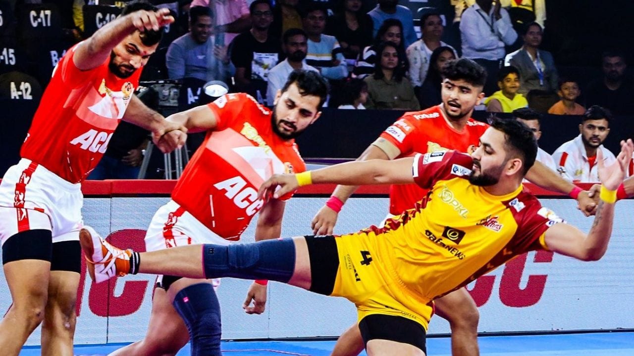 સોનુએ સિનિયર લેવલ ચેમ્પિયનશિપ અને યુનિવર્સિટી લેવલની સ્પર્ધાઓમાં પણ ત્રીજું સ્થાન મેળવ્યું હતું. 11 વર્ષની નાની ઉંમરથી જ સોનુ જાણતો હતો કે રમતગમતમાં સન્માન અને ઓળખ મેળવવા માટે નિઃસ્વાર્થ બનીને ટીમ માટે રમવાનું વિચાર્યું હતું. 