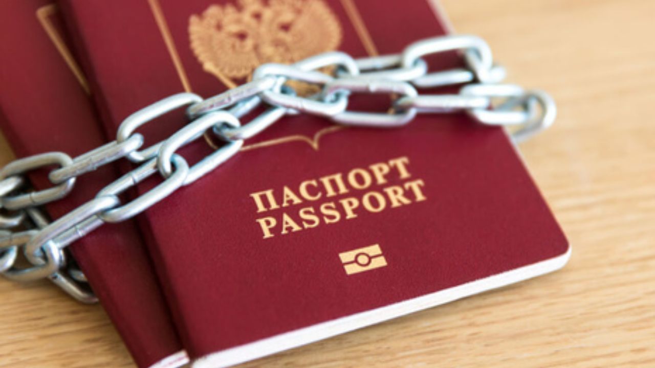 Citizens of this country can no longer leave the country