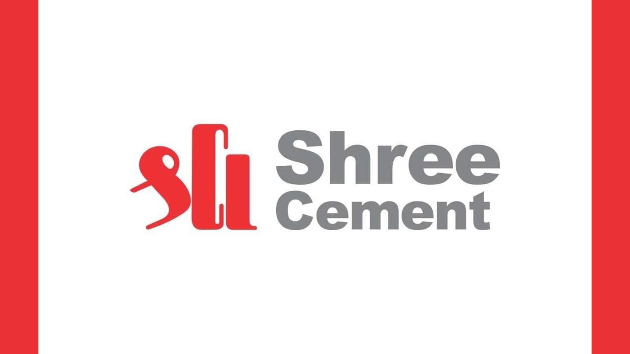 શ્રી સીમેન્ટ કંપની દ્વારા સમયાંતરે ડિવિડન્ડ પણ આપવામાં આવે છે. અત્યાર સુધીમાં શ્રી સીમેન્ટ કંપનીએ 786.50 રૂપિયાનું ડિવિડન્ડ આપ્યું છે. તે મૂજબ ગણતરી કરીએ તો 16,501 શેર X 786.50 રૂપિયા ડિવિડન્ડ = 1,29,78,036 એટલે કે 1.30 કરોડ રૂપિયા થાય છે. હવે શેરના ભાવ મૂજબના 46.20 કરોડ રૂપિયામાં ડિવિડન્ડના 1.30 કરોડ રૂપિયા ઉમેરીએ તો કુલ રકમ 47,50,06,036 રૂપિયા થાય છે. એટલે કે લગભગ 47.50 કરોડ રૂપિયા.