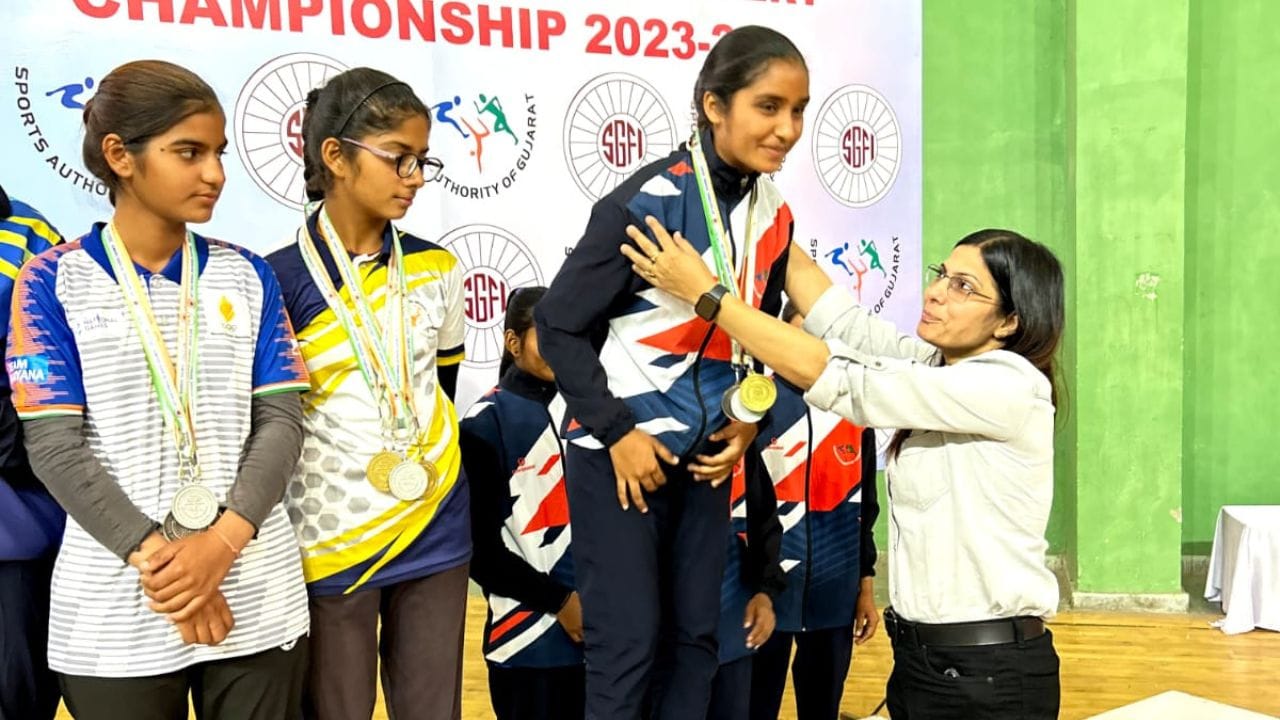 શ્વેતાબા રાઠોડે નડીયાદમાં યોજાયેલ આર્ચરી ચેમ્પિયનશિપમાં ટીમ ઈવેન્ટમાં ગોલ્ડ મેડલ, ઓવરઓલમાં સિલ્વર મેડલ અને 40 મીટર બ્રોન્ઝ મેડલ હાંસલ કર્યો હતો. 