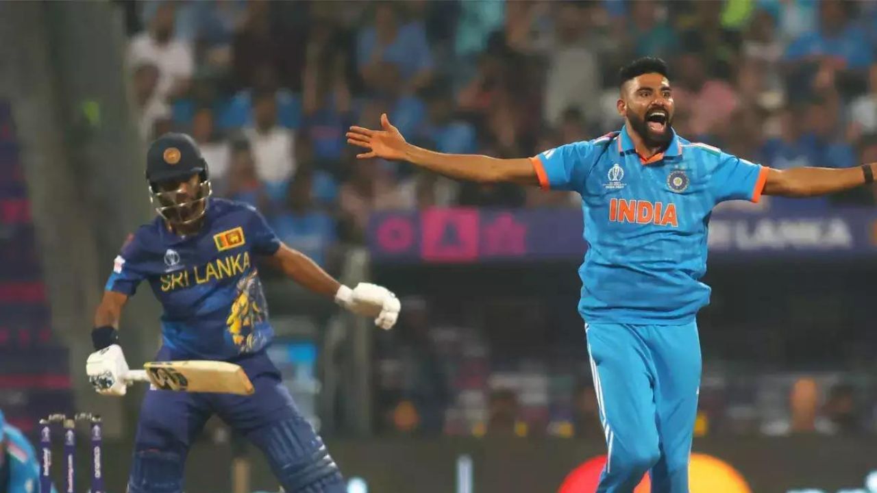 આ નિયમમાં શું છે? : એક બોલ પર બે બેટ્સમેનને આઉટ કરી શકવાનો આ નિયમ છે 'ટાઈમ આઉટ'. આ નિયમ અનુસાર જો એક બેટ્સમેનના આઉટ થયા બાદ બીજો બેટ્સમેન ક્રિઝ પર 3 મિનિટમાં હાજર ન થાય તો તેને વિરોધી ટીમના કેપ્ટનની ફરિયાદ પર ટાઈમ આઉટ જાહેર કરવામાં આવે છે. 