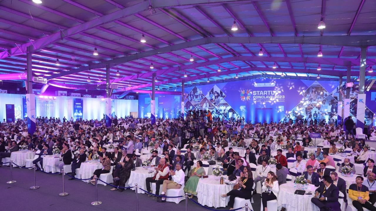 બાયોટેક સમિટ દ્વારા બાયોટેકનોલોજી ક્ષેત્રના અંદાજે 350 હિતધારકોને એકસાથે એકમંચ પર આવશે. જેમાં અગ્રણી બાયોટેક કંપનીઓ, ઉદ્યોગ સંગઠનો પણ ભાગ લેશે. 