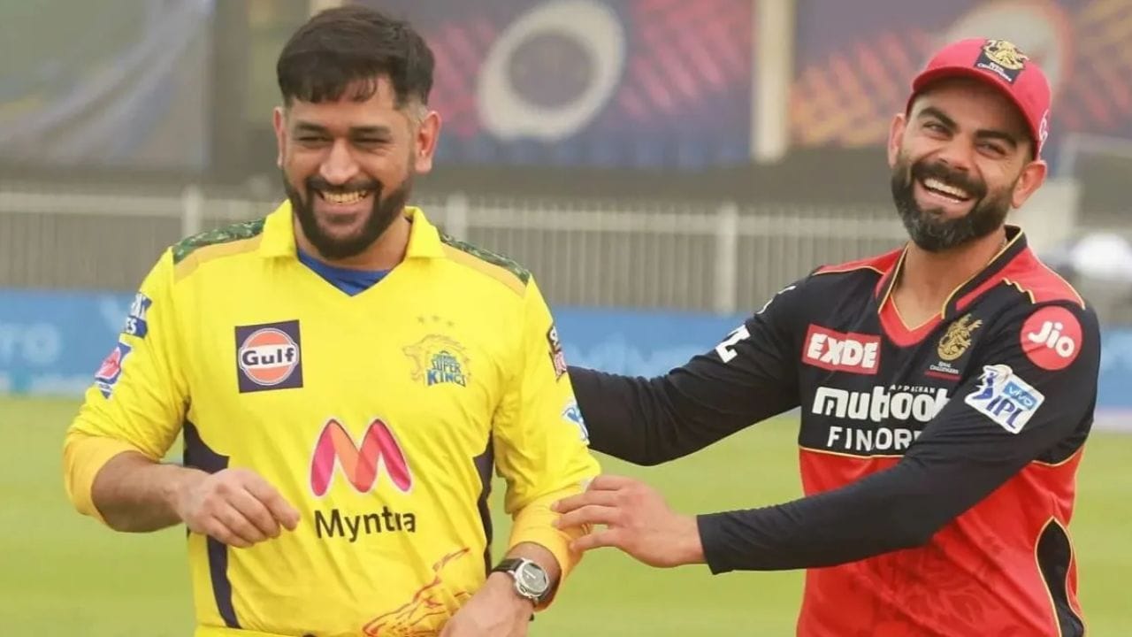 ધોનીએ આઈપીએલમાં 250 મેચ રમી છે. તેને 218 ઈનિંગ્સમાં 5082 રન બનાવ્યા છે. ધોનીની એવરેજ 38.79 અને સ્ટ્રાઈક રેટ 135.92 છે. તે અપકમિંગ સિઝનમાં પણ રમતો જોવા મળશે. ચેન્નાઈએ તેને 19 ડિસેમ્બરે યોજાનારા ઓક્શન પહેલા રિટેન કર્યો છે. બીજી તરફ કોહલી આરસીબી તરફથી રમશે. આઈપીએલમાં તે અત્યાર સુધી 237 મેચ રમી ચૂક્યો છે. કોહલીના નામે 229 ઈનિંગ્સમાં 7263 રન છે. વિરાટે 37.25ની એવરેજ અને 130.02ની સ્ટ્રાઈક રેટથી રન બનાવ્યા છે.