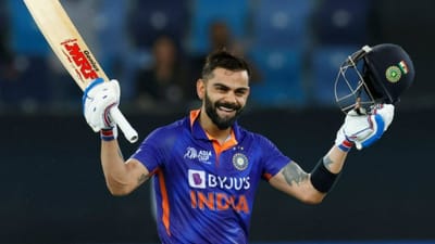 આ પહેલા વિરાટે પુમા સાથે 110 કરોડ રૂપિયાની ડીલ પણ કરી હતી, પરંતુ તે સ્પોર્ટ્સ લાઈફસ્ટાઈલ માટે હતી. વિરાટે આ ડીલ ટાયર કંપની MRF સાથે કરી છે. આ જ કંપની અગાઉ પણ વિરાટના બેટને સ્પોન્સર કરતી રહી છે. નવા કરાર મુજબ વિરાટને આગામી 8 વર્ષમાં લગભગ 100 કરોડ રૂપિયા મળશે.