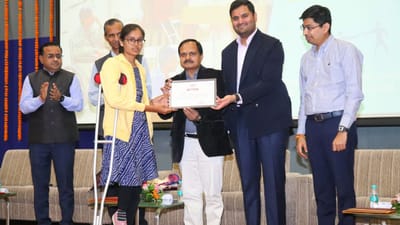 અદાણી ફાઉન્ડેશન દ્વારા દિવ્યાંગોને દયાપાત્ર નહીં, રોજગારપાત્ર બનાવવાનો પ્રયાસ, 111 દિવ્યાંગોને રોજગારીના નિમણૂંકપત્રો અપાયા