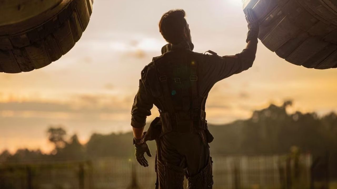 મંગળવારે સાંજે ફર્સ્ટ લુક રિલીઝ થતાની સાથે જ સોશિયલ મીડિયા પર ફિલ્મના ટીઝરને લઈને બઝ શરૂ થઈ ગઈ હતી. ચર્ચા છે કે 'ડિંકી'ની સાથે આ ફિલ્મનું ટીઝર પણ રિલીઝ કરવામાં આવશે. જોકે, મેકર્સ તરફથી આ અંગે સત્તાવાર નિવેદન આવવાનું બાકી છે.