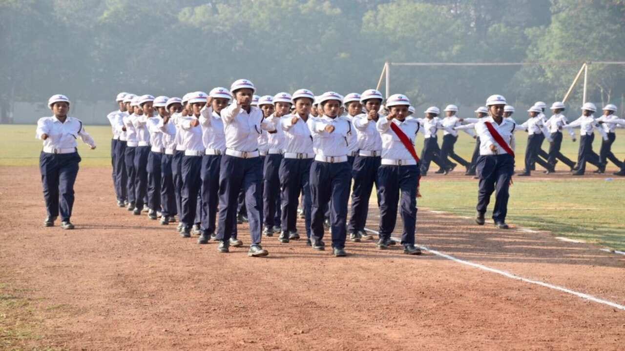 ટ્રાફિક બ્રિગેડ એટલેકે TRB જવાનોએ ટ્રાફિકને નિયંત્રિત કરવામાં પોલીસને મદદ કરવી પડે છે જેના માટે તેમને પગાર આપવામાં આવે છે અને તેઓ મહિનામાં વધુમાં વધુ 27 દિવસ કામ કરી શકે છે. તેણે ઓછામાં ઓછા આઠ કલાક ટ્રાફિક પોઈન્ટ પર ઊભા રહેવું પડે છે. ટ્રાફિક બ્રિગેડના જવાનની સત્તાઓ માર્યાદિત છે