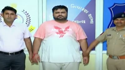 સુરત વિડીયો : ઇકો સેલ દ્વારા ક્રિપ્ટો કરન્સીના પ્રમોટરને ઝડપી પડાયો, 7 રોકાણકારોના 2.30 કરોડ રૂપિયા ડૂબાડવાનો આરોપી