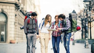 પ્રવાસ કરતી વખતે આ 5 બાબતોનું ધ્યાન રાખો, તમારું સ્વાસ્થ્ય નહીં બગડે