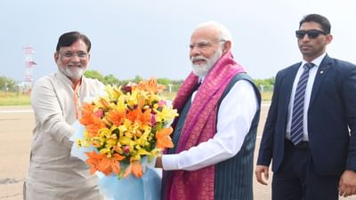 ચૂંટણીમાં એક ટર્મ માટે વિજયી થનાર જનપ્રતિનિધિ પોતાના વિસ્તારના માટે કેટલું યોગદાન આપી શકે એ જોવુ હોય તો આ માટેનું ઉત્તમ ઉદાહરણ હિંમતનગર હોઈ શકે. આ હિંમતનગરની કાયાપલટ માત્ર 5 જ વર્ષમાં થઈ હતી. જે કાયાપલટ કરતો વિકાસ એ જ વ્યક્તિએ કર્યો હતો, જે હાલમાં લક્ષદ્વીપને લઈ ચર્ચામાં છે.